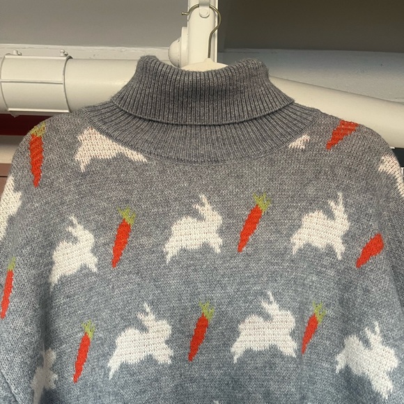 Sundays SoHo Spring Sweater - Picture 2 of 2